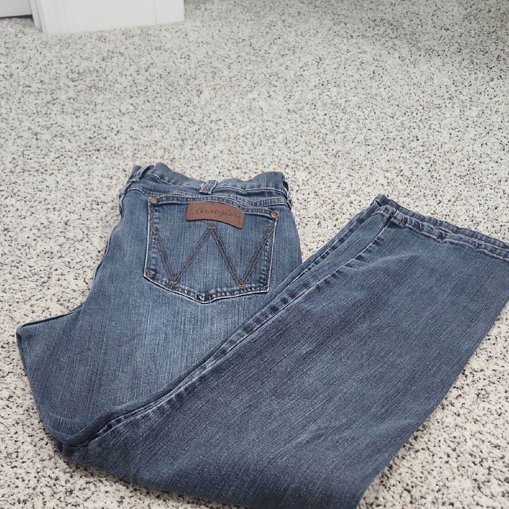Wrangler Classic Blue Jeans